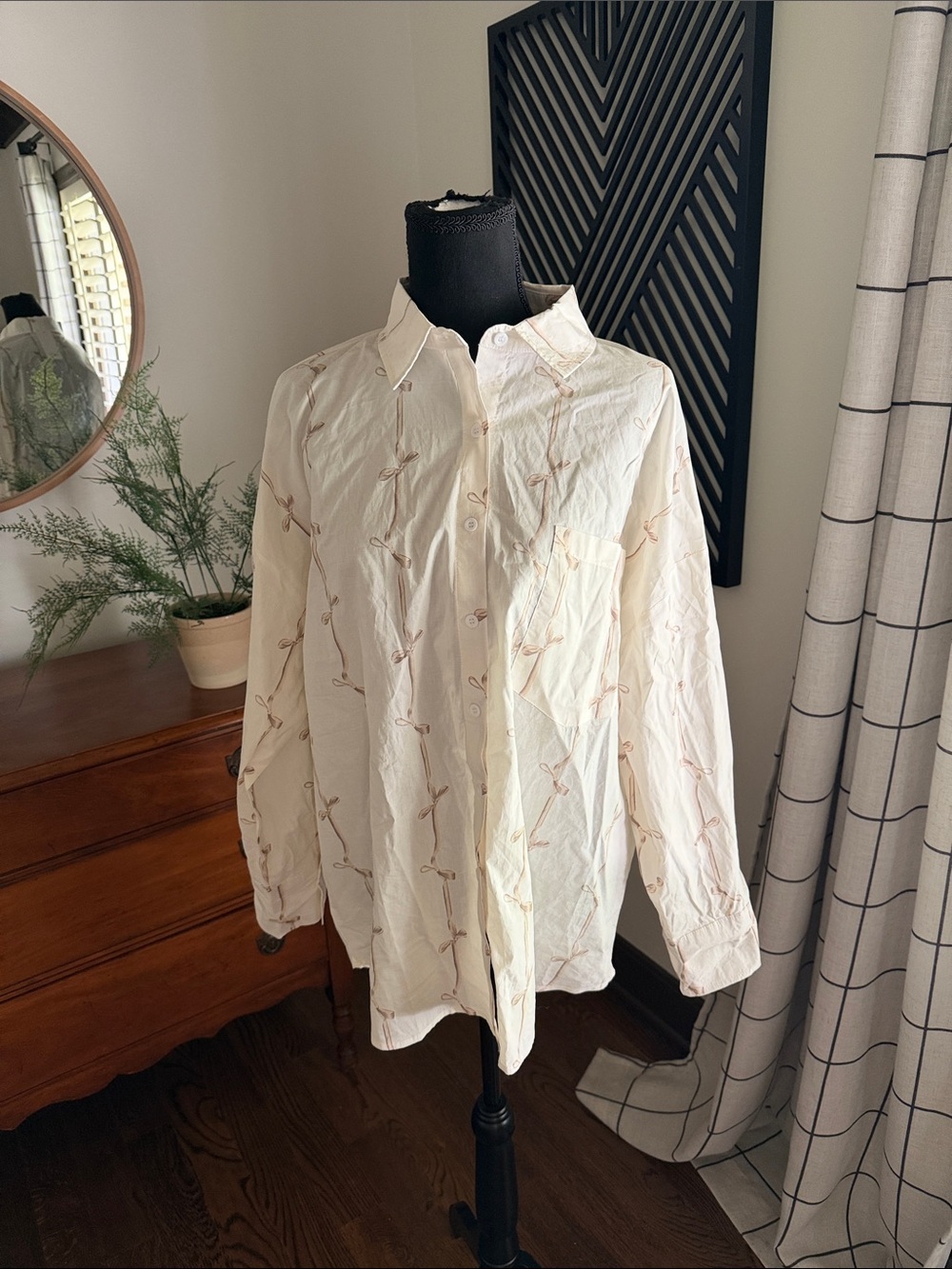 Lovelo cream button up with top colored ribbons large